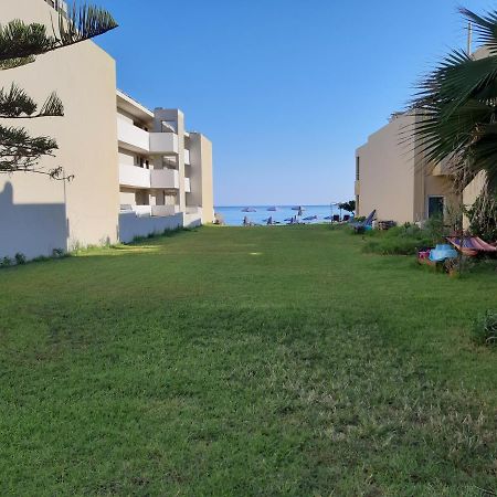 Platanias House On The Beach Exterior photo